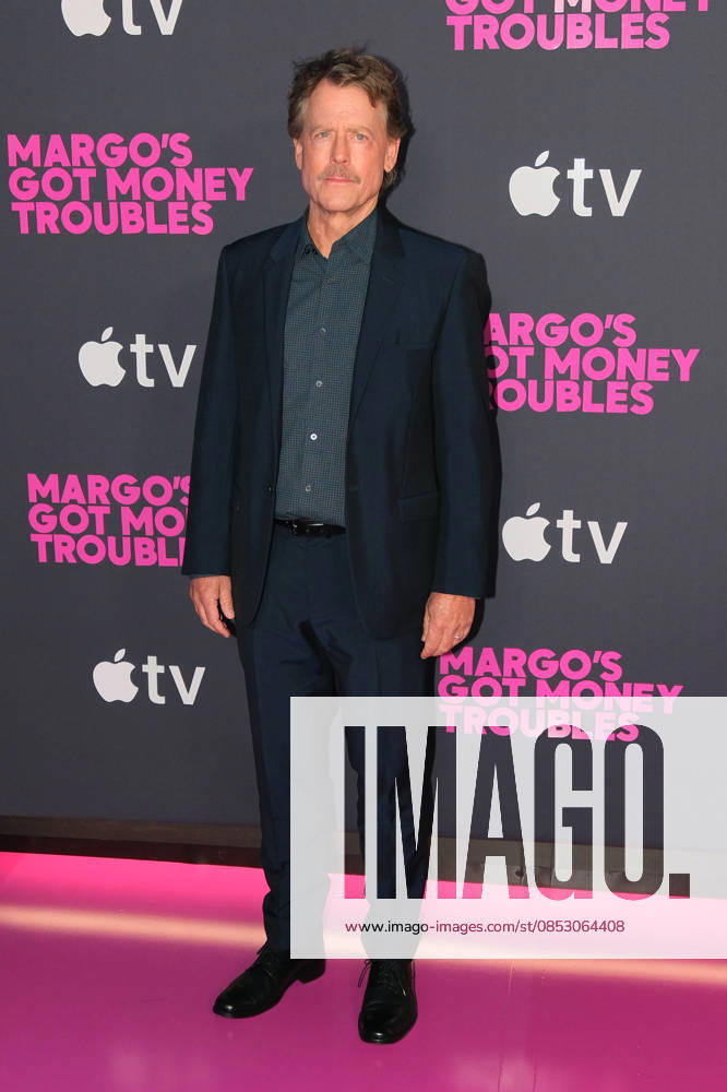 Greg Kinnear Apple s Margo s Got Money Troubles premiere at Regal Union Square on April 08, 2026 in New York City.. Credit: Chris Gonzalez USA - ZUMAa123 20260408_zaa_a123_320