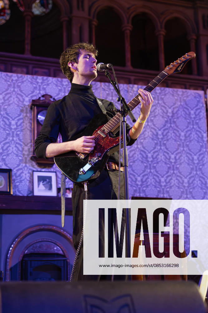 Cathal Murphy supporting Imelda May at the Union Chapel, Credit:Ewelina Stachurska Show Me You Avalon United Kingdom, London, Union Chapel