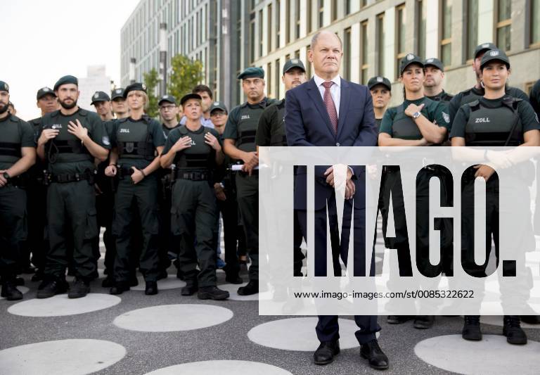 Bundesfinanzminister Olaf Scholz, SPD, bei einer Einsatzbesprechung der Finanzkontrolle Schwarzarbeit des Zolls in Berlin. 06.09.2018. Berlin Deutschland