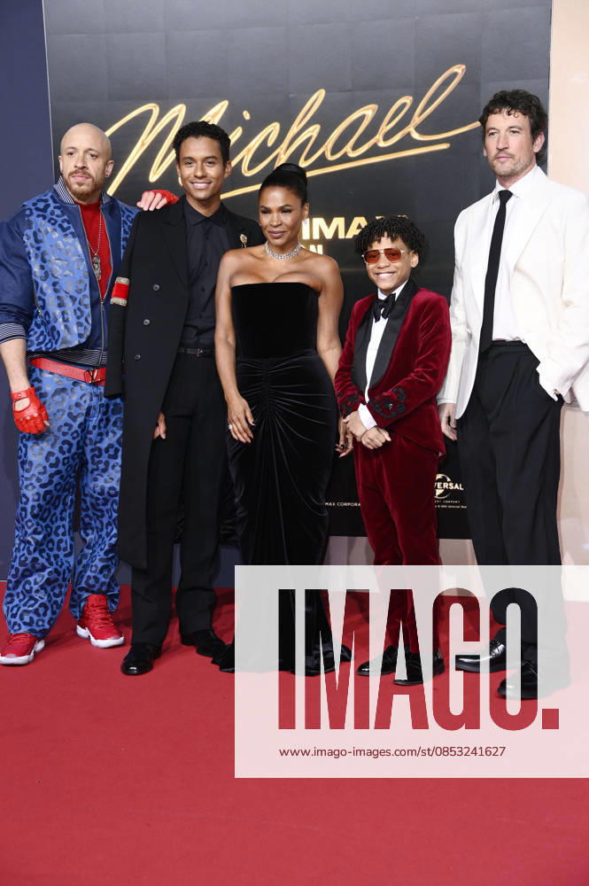 KeiLyn Durrel Jones, Jaafar Jackson, Nia Long, Juliano Krue Valdi und Miles Teller bei der Premiere des Kinofilms Michael in der Uber Eats Music Hall. Berlin