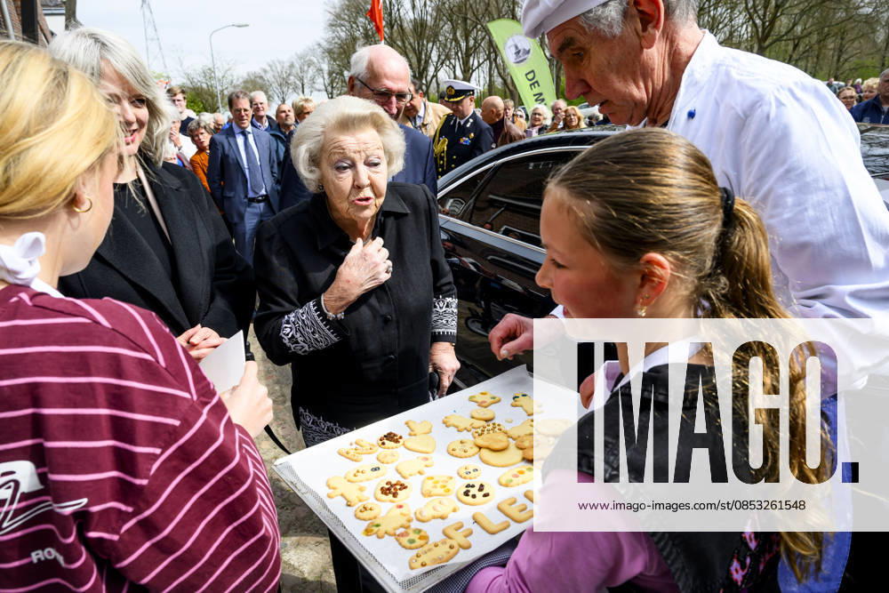 Zuidlaren Princess Beatrix at the opening of De Wachter windmill in Zuidlaren. Â