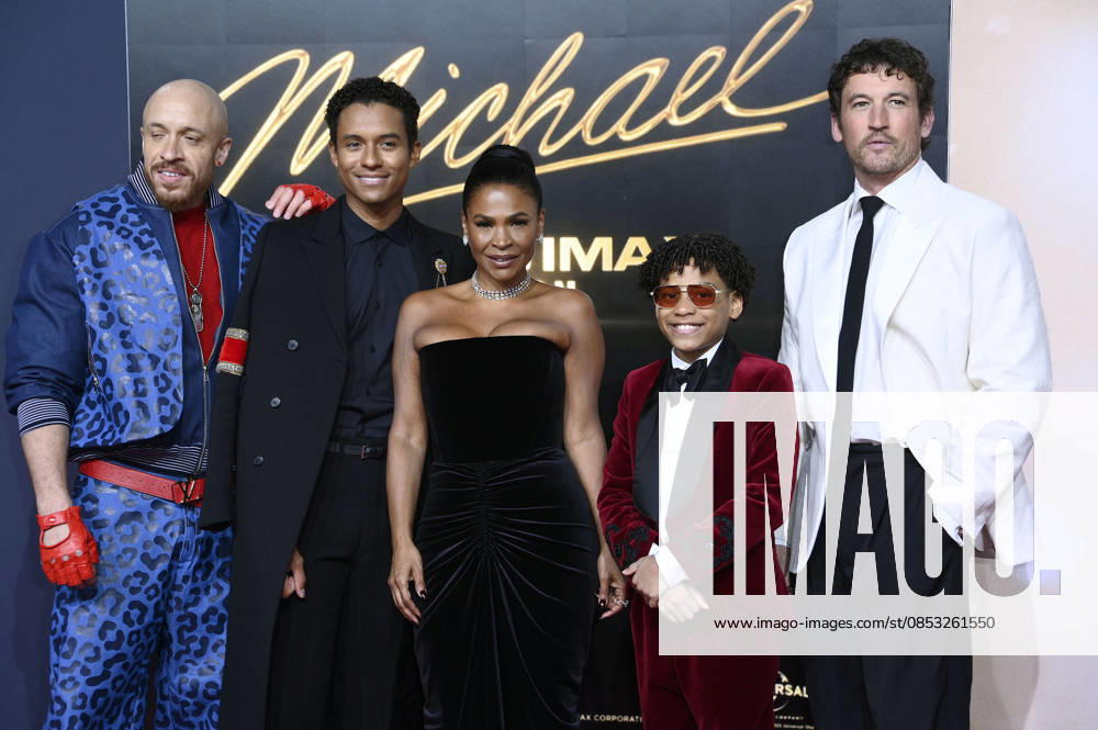 KeiLyn Durrel Jones, Jaafar Jackson, Nia Long, Juliano Krue Valdi und Miles Teller bei der Premiere des Kinofilms Michael in der Uber Eats Music Hall. Berlin