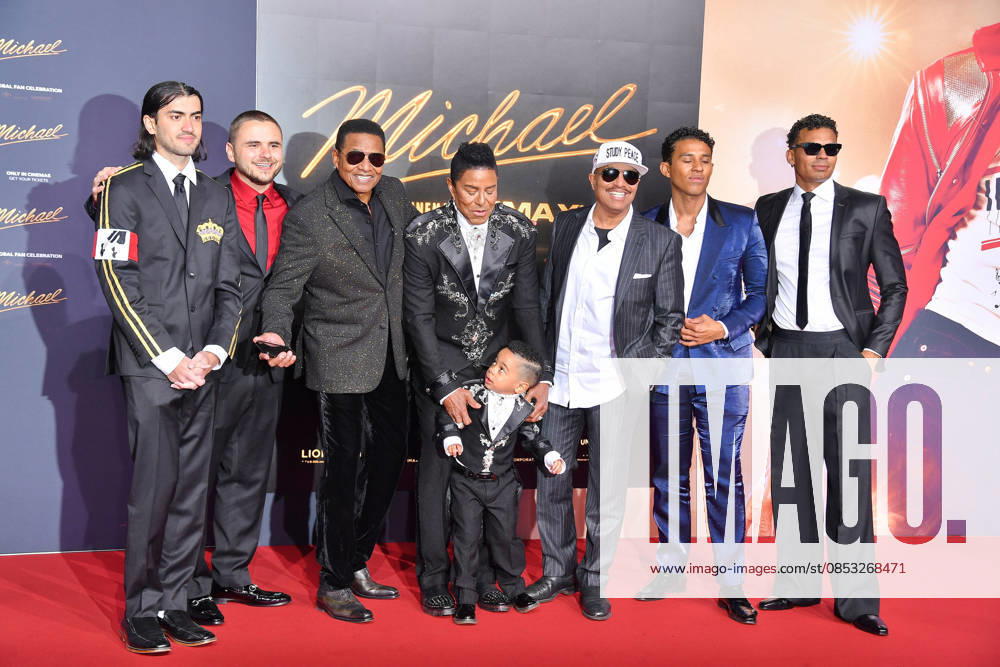 Bigi Jackson, Prince Jackson, Jackie Jackson, Jermaine Jackson, Marlon Jackson und Gäste bei der Internationalen Premiere im Rahmen der Global Fan Celebration zu MICHAEL in Berlin am 10.04.2026
