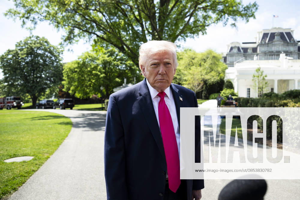 DC: President Trump Departs the White House United States President Donald J Trump speaks to members of the media on the South Lawn of the White House before departing on Marine One, in Washington, D.C., on Thursday, April 16, 2026. President Trump is traveling to Las Vegas, Nevada for an event highlighting Republican tax policies after the April 15 tax deadline. Credit: CNP AdMedia Washington District of Columbia United States of America