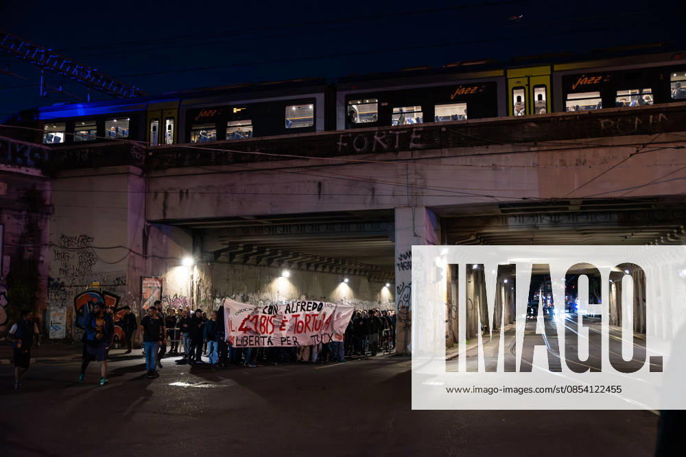 **NO WEB OR NEWSPAPERS ONLY FOR ITALY** Anarchists Demonstration in Rome