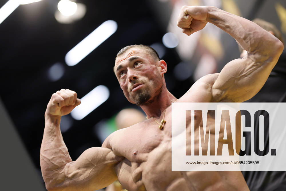 Bodybuilder Chris Baumann am Stand von PEAK auf der Internationalen Leitmesse für Fitness, Wellness und Gesundheit, sowie Bodybuilding, Kraftsport und Kampfsport FIBO 2026 in der Koelnmesse. Köln, 19.04.2026 NRW Deutschland
