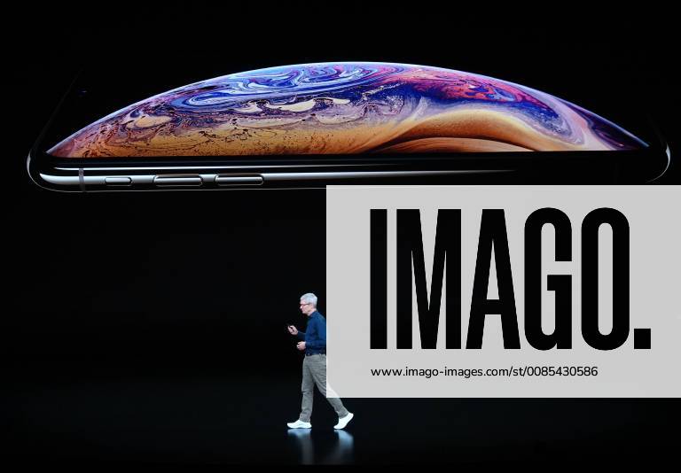 (180913) -- CUPERTINO, Sep. 13, 2018 -- Tim Cook, CEO of Apple, speaks on stage at the Steve Jobs Theater during an event to announce new Apple products in Cupertino, the United States, on Sept. 12, 2018. ) (dtf) U.S.-CUPERTINO-APPLE-NEW PRODUCTS WuxXiaoling