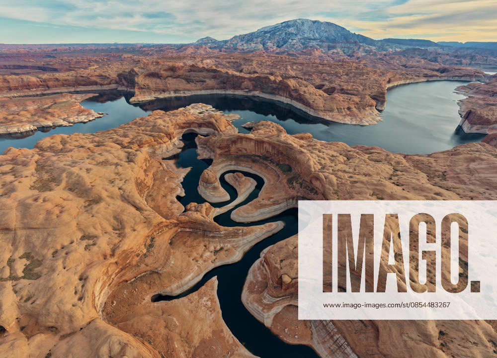Paria River Meanders Through Reflection Canyon into Lake Powell, United States, Utah, Escalante CR_GASU260410A-1991468-01