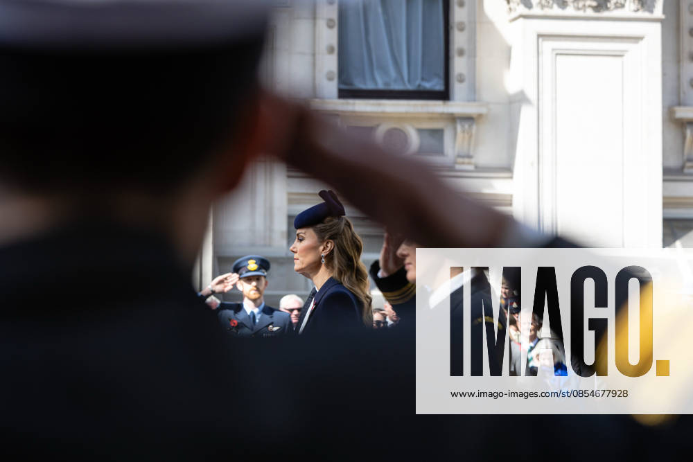 HRH Princess of Wales attends Anzac Day Commemorations at the Cenotaph, London, UK 25 April 2026 Her Royal Highness Princess of Wales lays a wreath at the Cenotaph, London, UK, on 25 April 2026, on behalf of His Majesty The King during the Anzac Day commemorative service. Anzac Day has been observed in London since King George V attended the first service at Westminster Abbey in 1916 to mark the anniversary of the landings at Gallipoli, and has since become an important moment to commemorate all Australians and New Zealanders who have lost their lives in conflict., Credit:Pete Speller Avalon UK, London