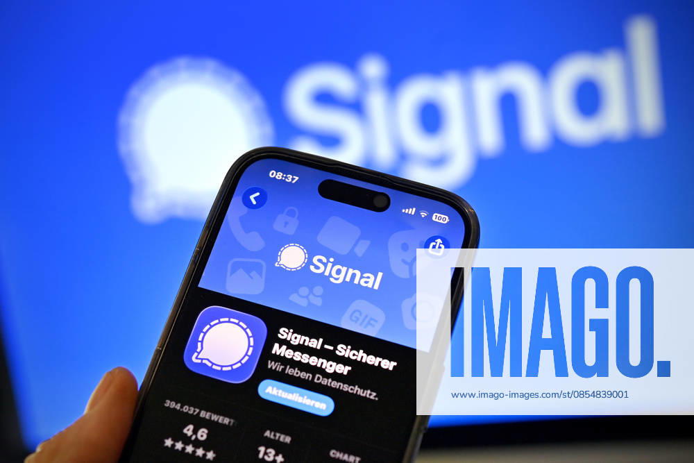 Symbolfoto:Signal Messenger, Die Messenger-App Signal ist bei vielen Menschen beliebt, denen Privatsphaere wichtig ist. Nun gibt es eine grosse Phishing-Attacke, von der offenbar auch Bundesminister betroffen sind. Die Hinweise auf den Urheber verdichten sich. Soziale Netzwerke,Smartphone,Logos,Logo,App,