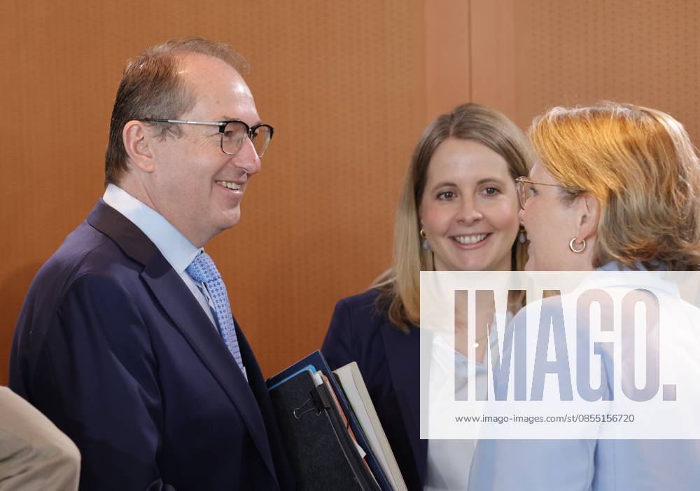 Alexander Dobrindt (CSU), Bundesinnenminister, Verena Hubertz, Bundesministerin fuer Wohnen, Stadtentwicklung und Bauwesen, Dr. Stefanie Hubig, Bundesministerin der Justiz und fuer Verbraucherschutz, Deutschland, Berlin, Bundeskanzleramt, Das Bundeskabinett befasst sich in seiner 42. Sitzung am 29. April 2026 unter anderem mit dem Gesetzentwurf zur Stabilisierung der Beitragssätze in der gesetzlichen Krankenversicherung und den Eckwerten des Regierungsentwurfs zum Bundeshaushalt 2027.