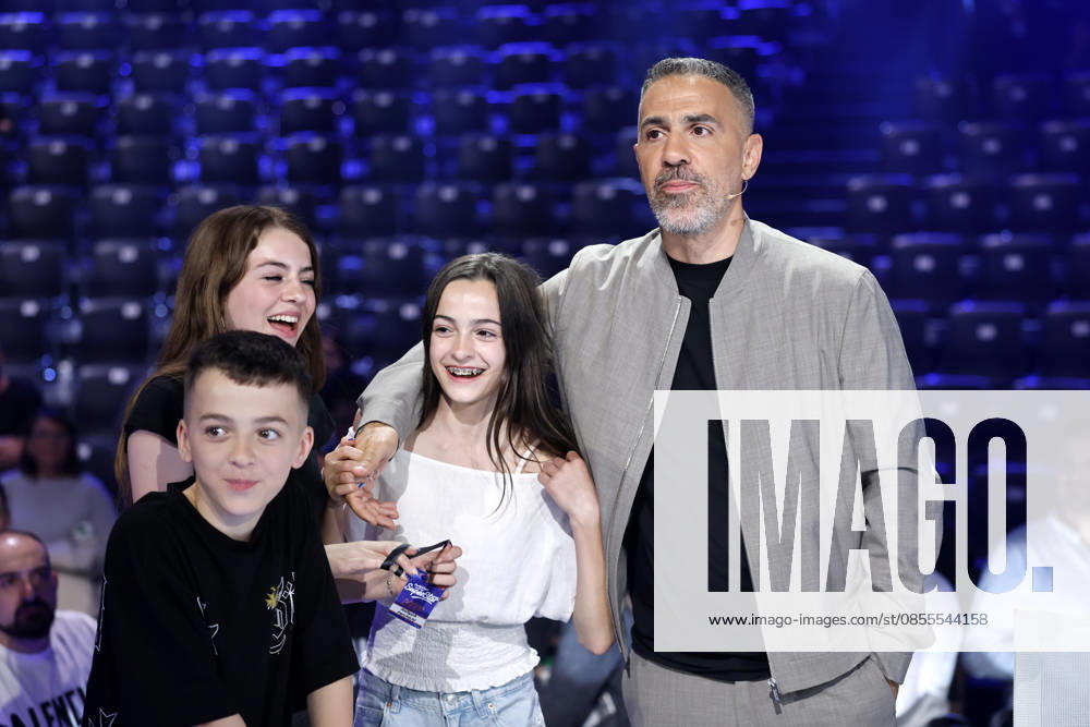 Rapper und Juror Bushido (Anis Ferchichi) mit seinen Kindern bei der zweiten von drei Live-Shows der 22. Staffel der deutschen Gesangs-Castingshow Deutschland sucht den Superstar (DSDS) in den MMC-Studios. Köln, 02.05.2026 NRW Deutschland