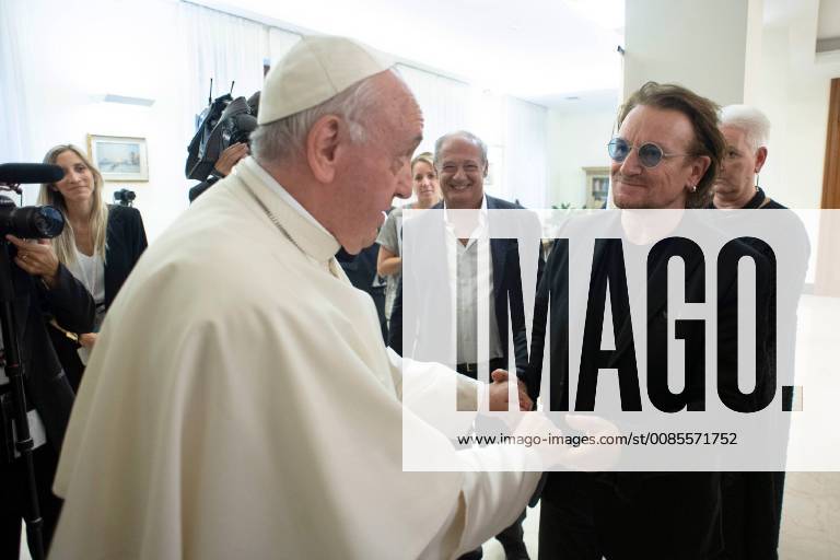 NO FRANCE - NO SWITZERLAND: September 19, 2018 : Paul David Hewson (Bono Vox of U2), meets with Pope Francis to express his support for the educational mission of the Scholas Occurrentes Pontifical Foundation, at the Casa Santa Marta in the Vatican. . NOT FOR SALE FOR MARKETING OR ADVERTISING CAMPAIGNS.