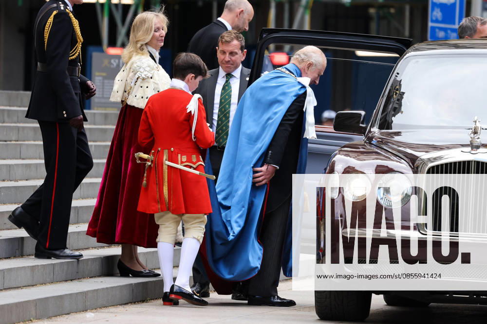 London, UK. King Charles III, accompanied by his Page and Dame Susan Langley, departs St Paul s Cathedral after attending a service of the Order of St Michael and St George, one of the chivalric orders from which honours are granted annually on the advice of the Prime Minister. London UK - ZUMAl94_ 20260507_zaf_l94_098