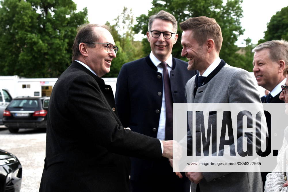 Alexander Dobrindt CSU Bundesinnenminister MdB Markus Blume CSU Wissenschaft Kunstminister Dr Wolfgang Stefinger CSU MdB Robert Brannekaemper CSU MdL Muenchen 11.05.2026 Truderinger Buam e.V Festwoche Politischer CSU Abend Foto Muenchen
