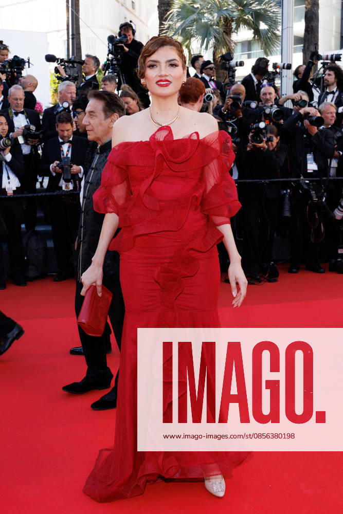 Blanca Blanco Montée des marches du film La vénus électrique pour la cérémonie douverture du 79ème Festival International du Film de Cannes, le 12 mai 2026 Jacovides Moreau Bestimage Red carpet for The electric kiss during the 79th Cannes International Film Festival Opening ceremony on May 12, 2026 Cannes France