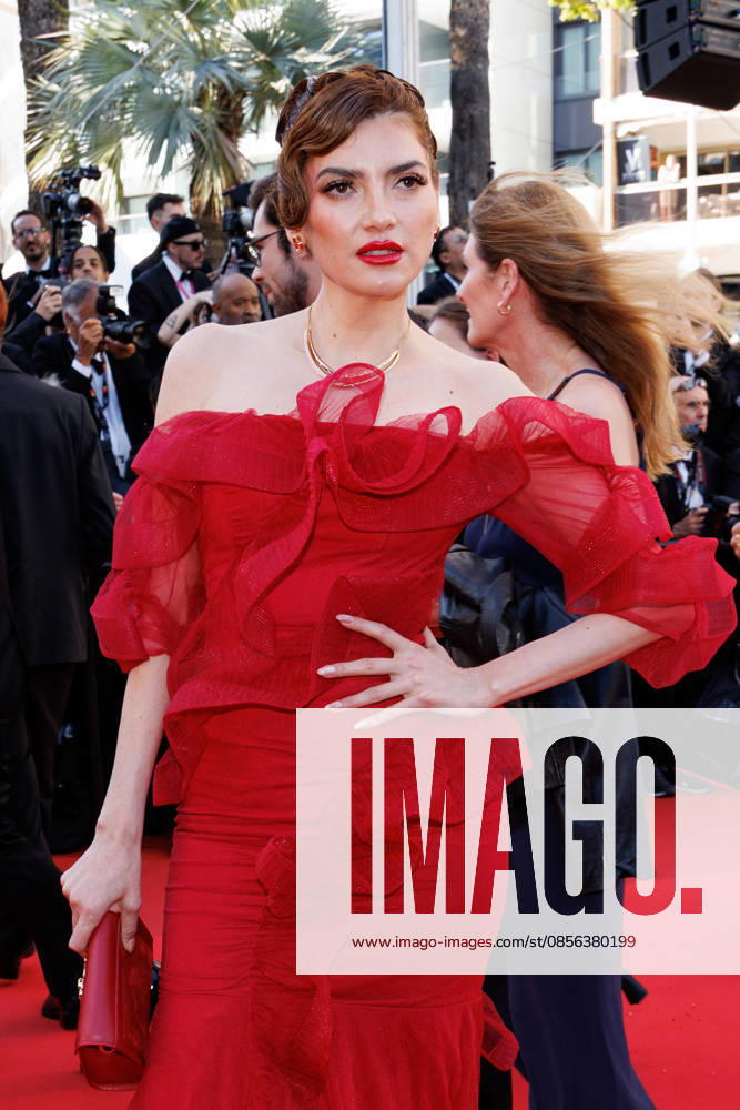 Blanca Blanco Montée des marches du film La vénus électrique pour la cérémonie douverture du 79ème Festival International du Film de Cannes, le 12 mai 2026 Jacovides Moreau Bestimage Red carpet for The electric kiss during the 79th Cannes International Film Festival Opening ceremony on May 12, 2026 Cannes France