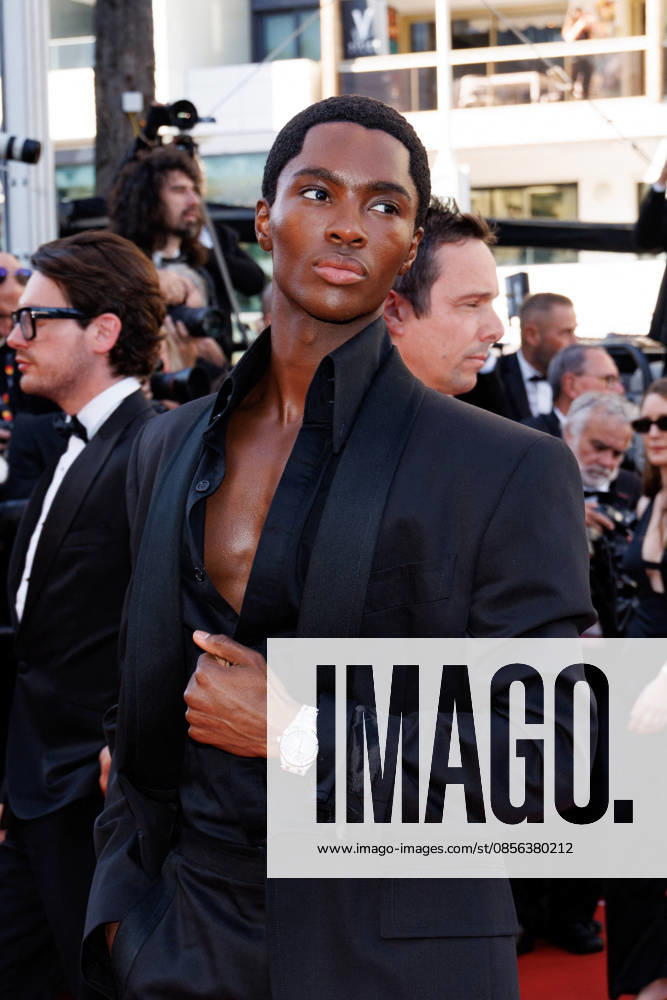 Alton Mason Montée des marches du film La vénus électrique pour la cérémonie douverture du 79ème Festival International du Film de Cannes, le 12 mai 2026 Jacovides Moreau Bestimage Red carpet for The electric kiss during the 79th Cannes International Film Festival Opening ceremony on May 12, 2026 Cannes France