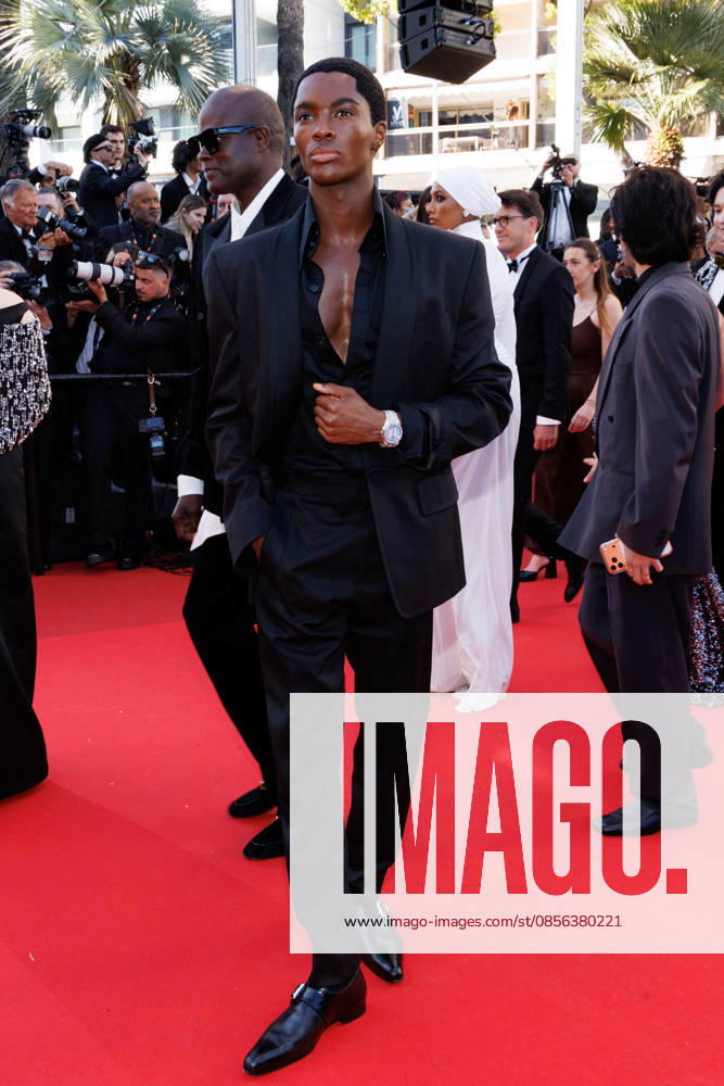 Alton Mason Montée des marches du film La vénus électrique pour la cérémonie douverture du 79ème Festival International du Film de Cannes, le 12 mai 2026 Jacovides Moreau Bestimage Red carpet for The electric kiss during the 79th Cannes International Film Festival Opening ceremony on May 12, 2026 Cannes France