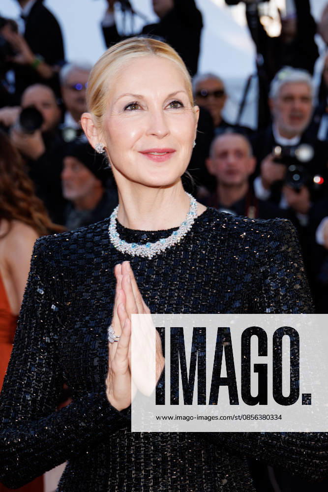 Kelly Rutherford Montée des marches du film La vénus électrique pour la cérémonie douverture du 79ème Festival International du Film de Cannes, le 12 mai 2026 Jacovides Moreau Bestimage Red carpet for The electric kiss during the 79th Cannes International Film Festival Opening ceremony on May 12, 2026 Cannes France