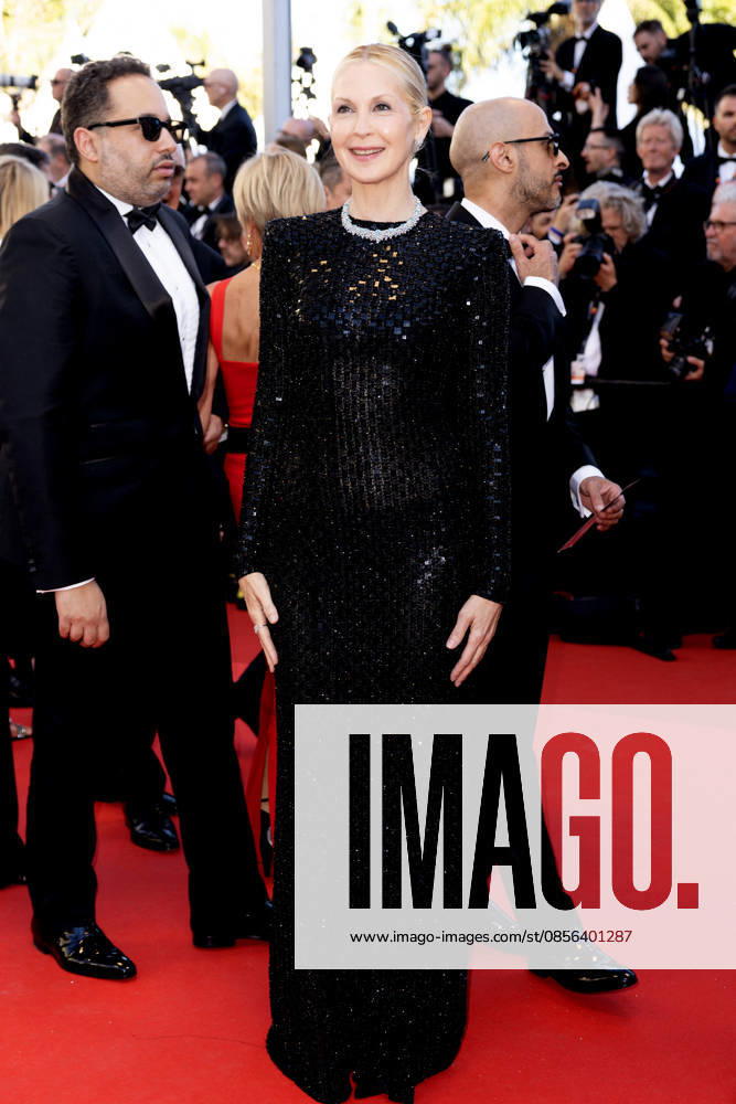 Kelly Rutherford Montée des marches du film La vénus électrique pour la cérémonie douverture du 79ème Festival International du Film de Cannes, le 12 mai 2026 Olivier Borde Bestimage Red carpet for The electric kiss during the 79th Cannes International Film Festival Opening ceremony on May 12, 2026 Cannes France