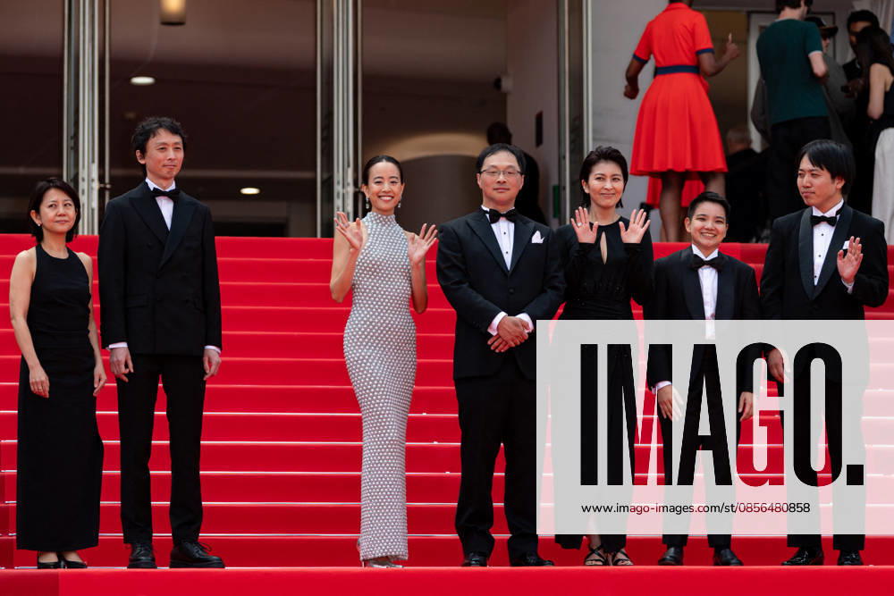 Cannes Nagi Notes Screening NG Terutaro Osanai, a guest, Shizuka Ishibaschi, Koji Fukada, Takako Matsu, Tan Si En and a guest attending the ‘Nagi Notes’ Screening and Red Carpet at Palais Des Festivals in Cannes, France on May 13 2026 as part of the 79th Cannes Film Festival. Photo by Nicolas Genin ABACAPRESS.COM Cannes France