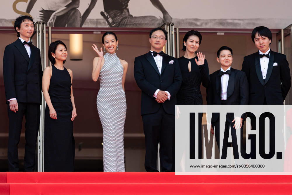 Cannes Nagi Notes Screening NG Terutaro Osanai, a guest, Shizuka Ishibaschi, Koji Fukada, Takako Matsu, Tan Si En and a guest attending the ‘Nagi Notes’ Screening and Red Carpet at Palais Des Festivals in Cannes, France on May 13 2026 as part of the 79th Cannes Film Festival. Photo by Nicolas Genin ABACAPRESS.COM Cannes France