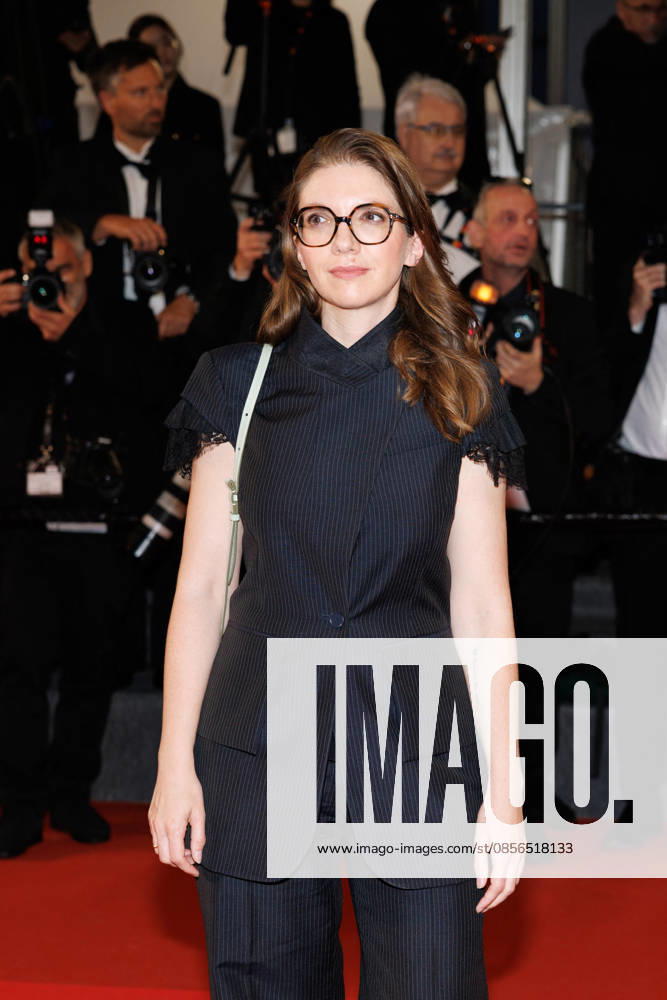 Aurore Bergé, Ministre déléguée chargé de lÉgalité entre les femmes et les hommes et de la Lutte contre les discriminations Montée des marches du film Labandon lors du 79ème Festival International du Film de Cannes, le 13 mai 2026 Jacovides Moreau Bestimage Red carpet for Forsaken at the 79th Cannes International Film Festival on May 13, 2026 Cannes France