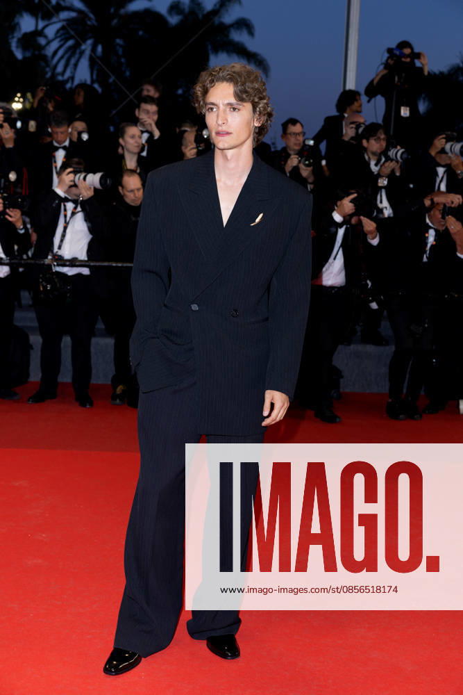 Vassili Schneider Montée des marches du film Labandon lors du 79ème Festival International du Film de Cannes, le 13 mai 2026 Olivier Borde Bestimage Red carpet for Forsaken at the 79th Cannes International Film Festival on May 13, 2026 Cannes France