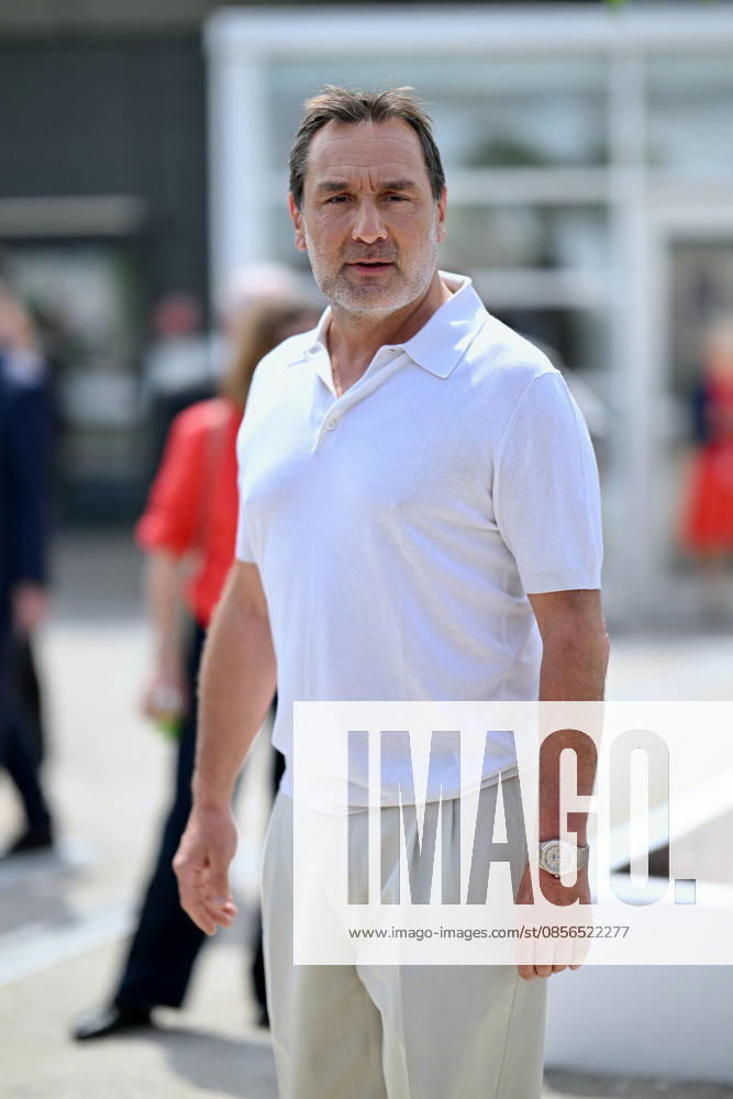 Cannes La Venus Electrique Photocall. FC Cast members Gilles Lellouche, attending the La Venus Electrique photocall during the 79th Cannes Film Festival in Cannes, France on May 13, 2026. Photo by Franck Castel ABACAPRESS.COM Cannes
