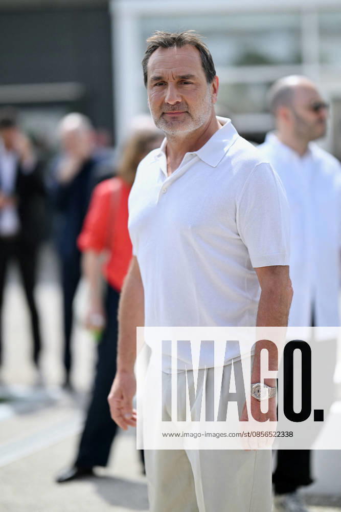 Cannes La Venus Electrique Photocall. FC Cast members Gilles Lellouche, attending the La Venus Electrique photocall during the 79th Cannes Film Festival in Cannes, France on May 13, 2026. Photo by Franck Castel ABACAPRESS.COM Cannes