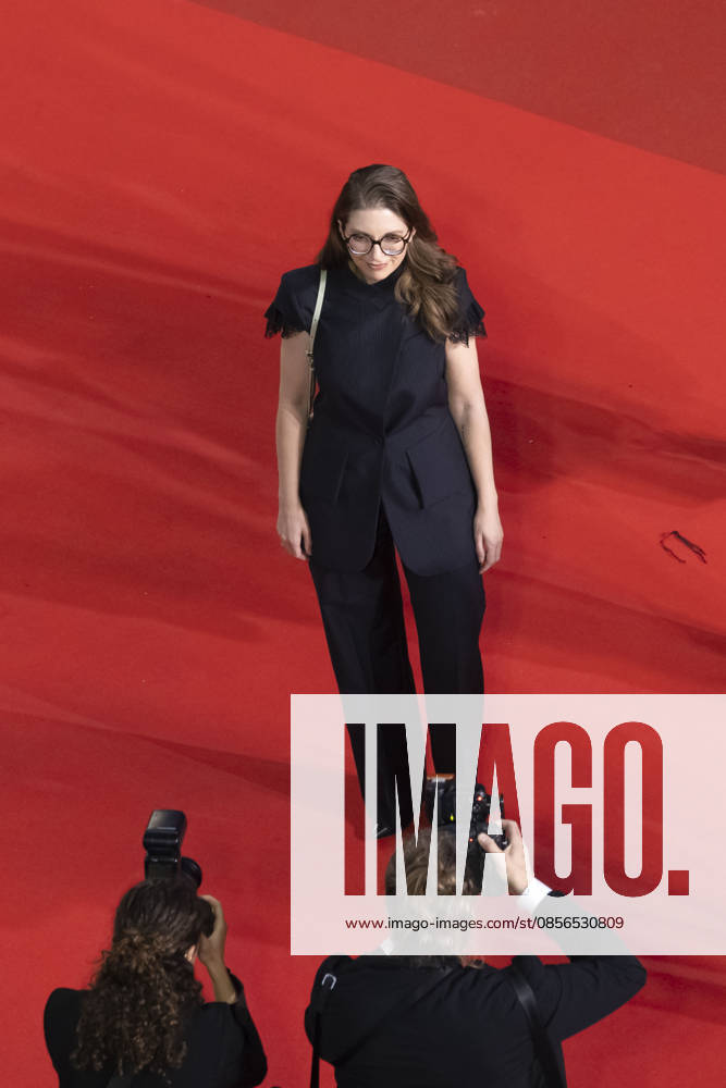 Aurore Bergé, Ministre déléguée chargé de lÉgalité entre les femmes et les hommes et de la Lutte contre les discriminations Montée des marches du film Labandon lors du 79ème Festival International du Film de Cannes, le 13 mai 2026 Camilla Canalini Bestimage Red carpet for Forsaken at the 79th Cannes International Film Festival on May 13, 2026 Cannes France