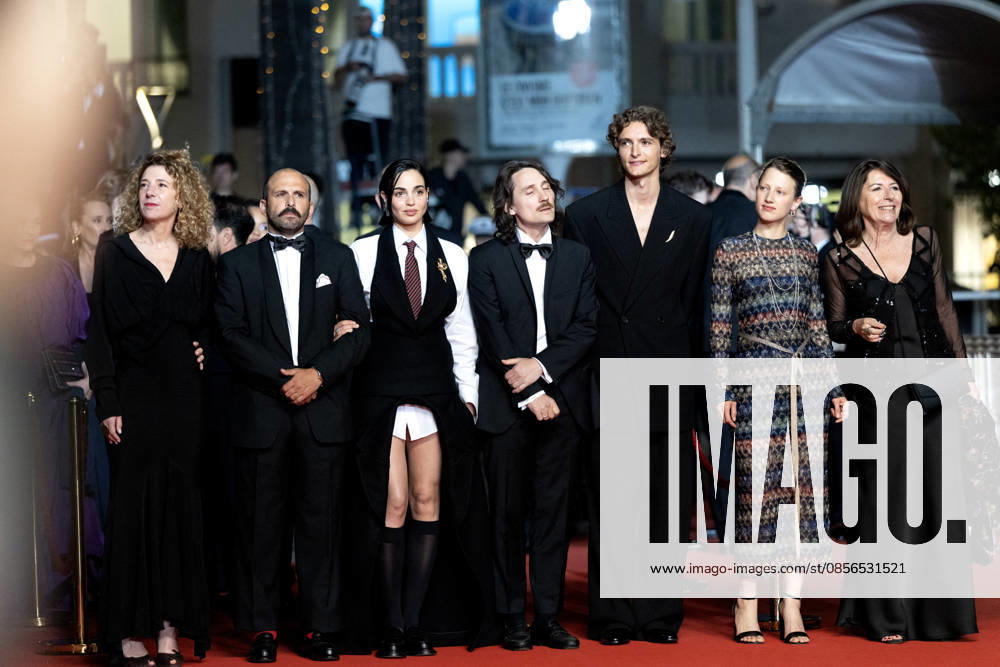 Carine Ruszniewski, Pierre Antoine Billon, Souheila Yacoub, Bérenger Thouin, Vassili Schneider, Yile Yara Vianello, Enrica Capra Montée des marches du film Labandon lors du 79ème Festival International du Film de Cannes, le 13 mai 2026 Olivier Borde Bestimage Red carpet for Forsaken at the 79th Cannes International Film Festival on May 13, 2026 unknown