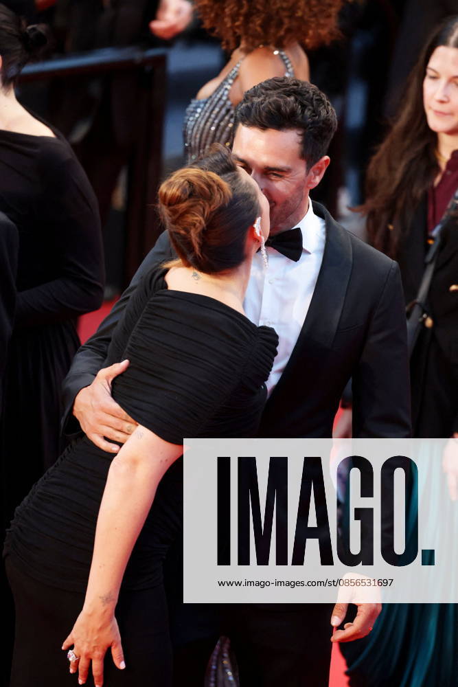 Rachel Legrain Trapani et son mari Valentin Léonard Montée des marches du film Labandon lors du 79ème Festival International du Film de Cannes, le 13 mai 2026 Jacovides Moreau Bestimage Red carpet for Forsaken at the 79th Cannes International Film Festival on May 13, 2026 Cannes France