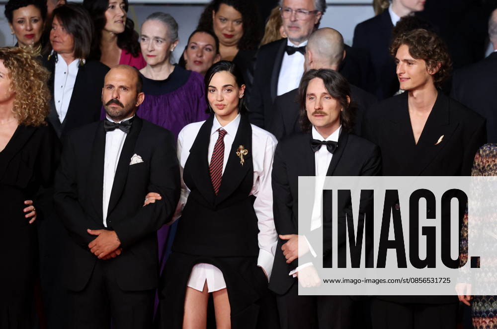 Pierre Antoine Billon, Souheila Yacoub, Bérenger Thouin, Vassili Schneider Montée des marches du film Labandon lors du 79ème Festival International du Film de Cannes, le 13 mai 2026 Jacovides Moreau Bestimage Red carpet for Forsaken at the 79th Cannes International Film Festival on May 13, 2026 Cannes France