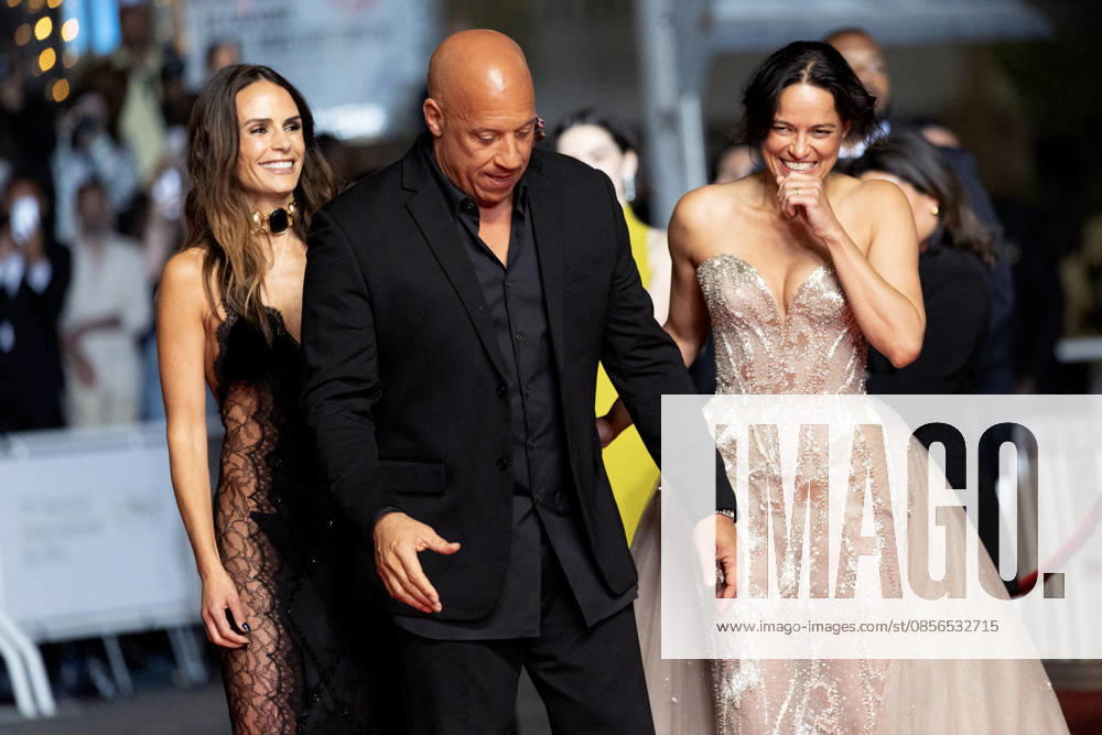 Jordana Brewster, Vin Diesel, Michelle Rodriguez Montée des marches du film The Fast and the Furious lors du 79ème Festival International du Film de Cannes, le 13 mai 2026 Olivier Borde Bestimage Red carpet for The Fast and the Furious at the 79th Cannes International Film Festival on May 13, 2026 Cannes France