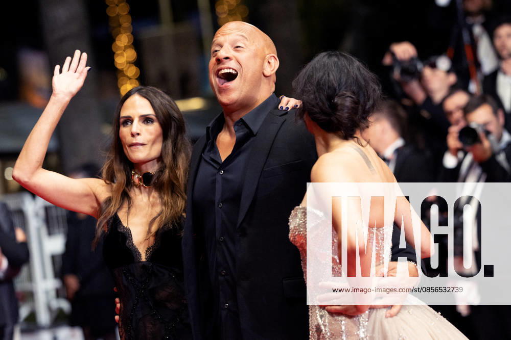 Jordana Brewster, Vin Diesel, Michelle Rodriguez Montée des marches du film The Fast and the Furious lors du 79ème Festival International du Film de Cannes, le 13 mai 2026 Olivier Borde Bestimage Red carpet for The Fast and the Furious at the 79th Cannes International Film Festival on May 13, 2026 Cannes France