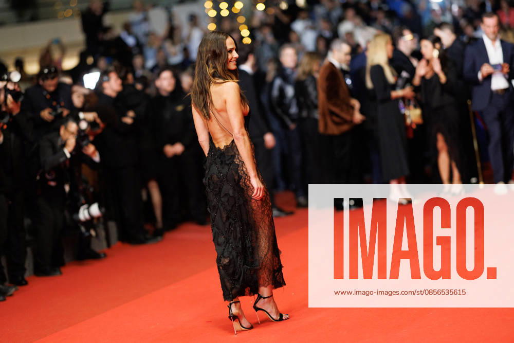 Jordana Brewster Montée des marches du film The Fast and the Furious lors du 79ème Festival International du Film de Cannes, le 13 mai 2026 Jacovides Moreau Bestimage Red carpet for The Fast and the Furious at the 79th Cannes International Film Festival on May 13, 2026 Cannes France