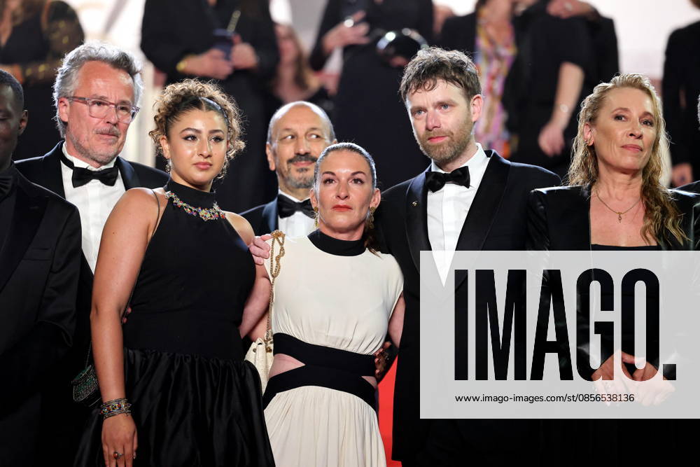 François Kraus, Emma Boumali, Mickaëlle Paty sister of Samuel Paty , Antoine Reinartz, Emmanuelle Bercot Descente des marches du film Labandon lors du 79ème Festival International du Film de Cannes, le 13 mai 2026 Jacovides Moreau Bestimage People leaving the red carpet for Forsaken at the 79th Cannes International Film Festival on May 13, 2026 Cannes France
