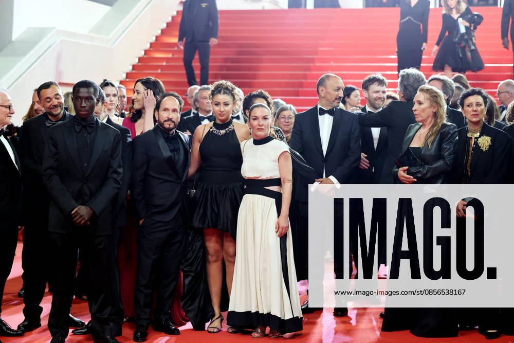 Nedjim Bouizzoul, Diamadoua Sissoko, guest, Emma Boumali, Mickaëlle Paty sœur de Samuel Paty , Antoine Reinartz, Emmanuelle Bercot, Mounira Barbouch Descente des marches du film Labandon lors du 79ème Festival International du Film de Cannes, le 13 mai 2026 Jacovides Moreau Bestimage People leaving the red carpet for Forsaken at the 79th Cannes International Film Festival on May 13, 2026 Cannes France