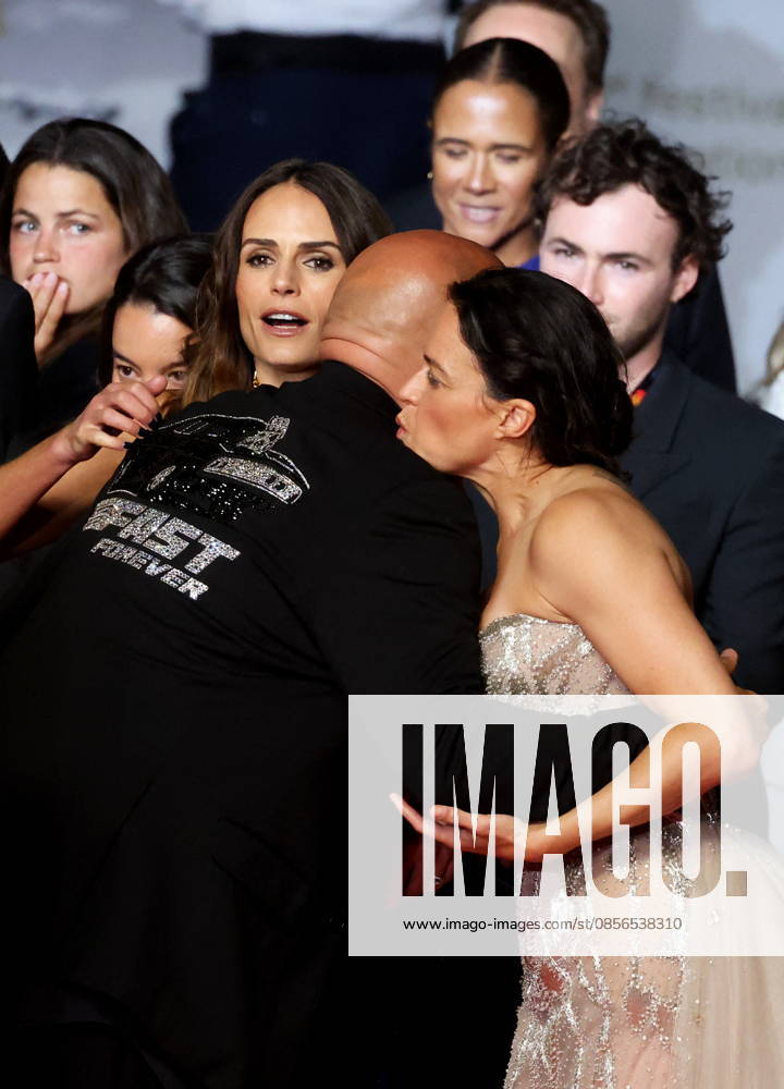 Jordana Brewster, Vin Diesel, Michelle Rodriguez Montée des marches du film The Fast and the Furious lors du 79ème Festival International du Film de Cannes, le 13 mai 2026 Jacovides Moreau Bestimage Red carpet for The Fast and the Furious at the 79th Cannes International Film Festival on May 13, 2026 Cannes France