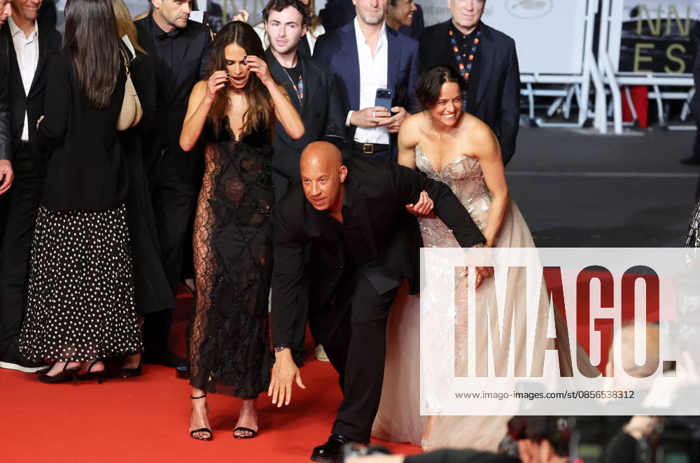 Jordana Brewster, Vin Diesel, Michelle Rodriguez Montée des marches du film The Fast and the Furious lors du 79ème Festival International du Film de Cannes, le 13 mai 2026 Jacovides Moreau Bestimage Red carpet for The Fast and the Furious at the 79th Cannes International Film Festival on May 13, 2026 Cannes France