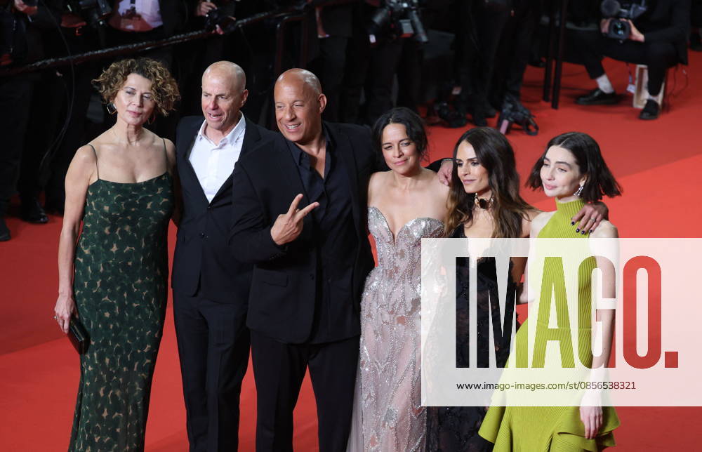 Donna Langley, Neal H Moritz, Vin Diesel, Michelle Rodriguez, Jordana Brewster, Meadow Walker Montée des marches du film The Fast and the Furious lors du 79ème Festival International du Film de Cannes, le 13 mai 2026 Jacovides Moreau Bestimage Red carpet for The Fast and the Furious at the 79th Cannes International Film Festival on May 13, 2026 Cannes France