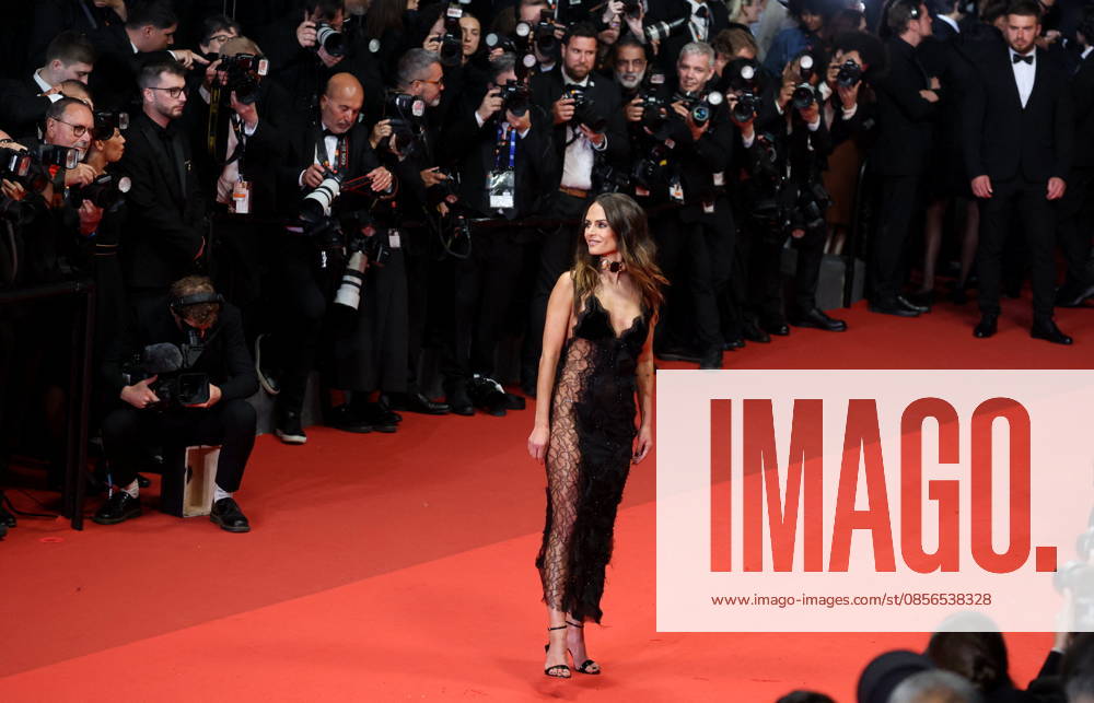 Jordana Brewster Montée des marches du film The Fast and the Furious lors du 79ème Festival International du Film de Cannes, le 13 mai 2026 Jacovides Moreau Bestimage Red carpet for The Fast and the Furious at the 79th Cannes International Film Festival on May 13, 2026 Cannes France