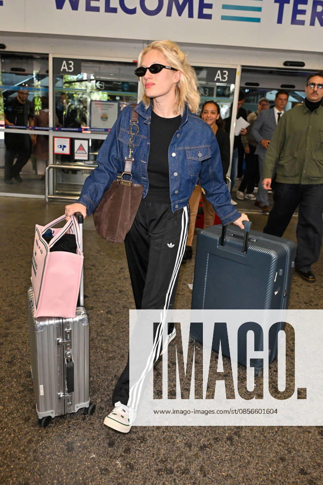 Cannes Nadia Tereszkiewicz Nice Airport Nadia Tereszkiewicz is seen at Nice airport ahead of the 79th Cannes Film Festival in Cannes, France on May 14, 2026. Photo by Julien Reynaud APS-Medias ABACAPRESS.COM Nice France