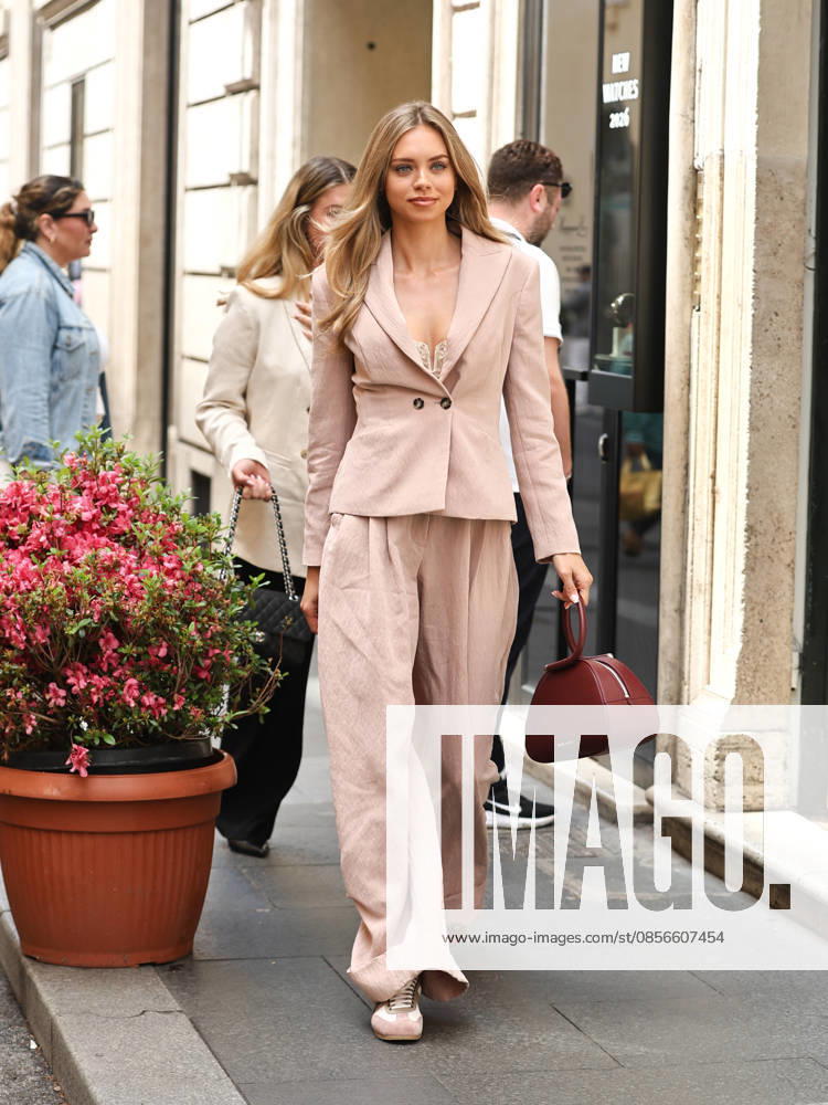 IPA84680133 - Rome, Laila Hasanovic attends the Antonio Marras boutique event. Pictured: Laila Hasanovic arrives at the boutique