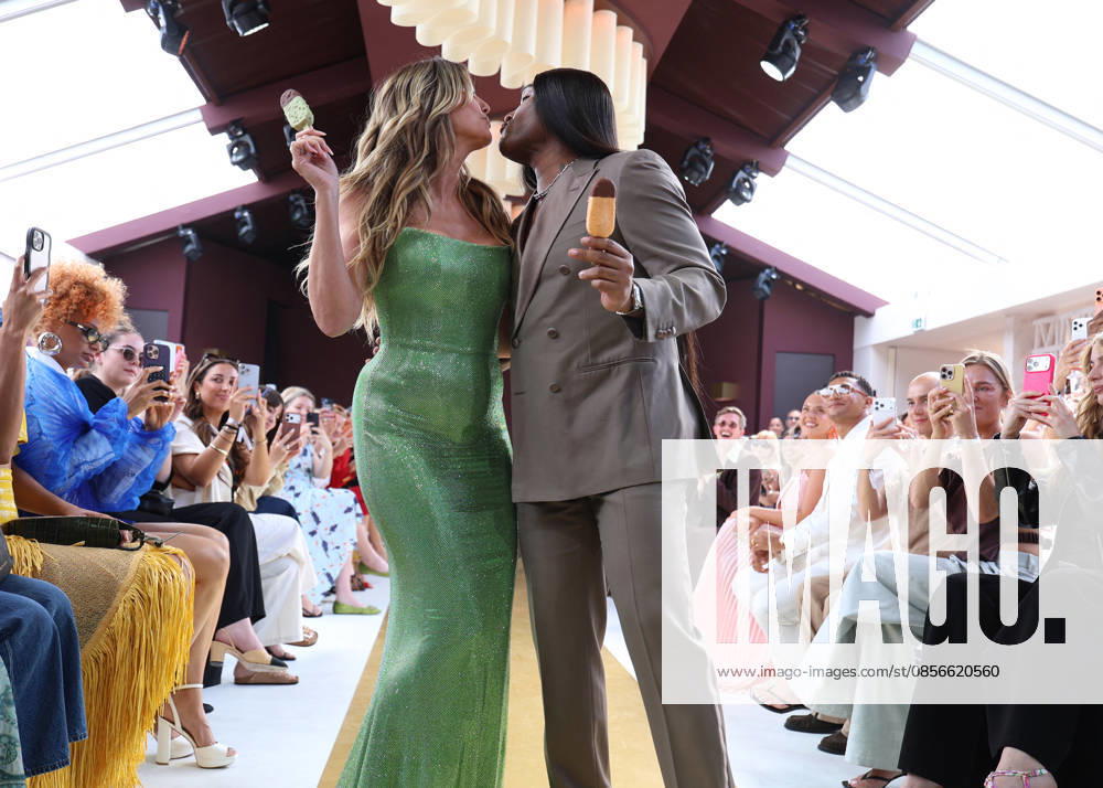 Heidi Klum and Low Roach at the Magnum fashion show on the Magnum Cannes beach during the 79th Cannes International Film Festival, France, May 14, 2026 Denis Guignebourg Bestimage After announcing the launch of Maison Magnum®, haute couture opens its exceptional podium to A Castillon for an exclusive showcase on May 14 on the Magnum Cannes beach on the occasion of the 79th Cannes Film Festival. Previously at the heart of Maison Magnum® an inaugural fashion show artistically directed by L Roach and couture silhouettes imagined by V Weinsanto celebrating a shared vision of pleasure as a sensory experience, at the crossroads of gourmandise and creativity This new take on gourmandise through creativity and contemporary culture will be crowned