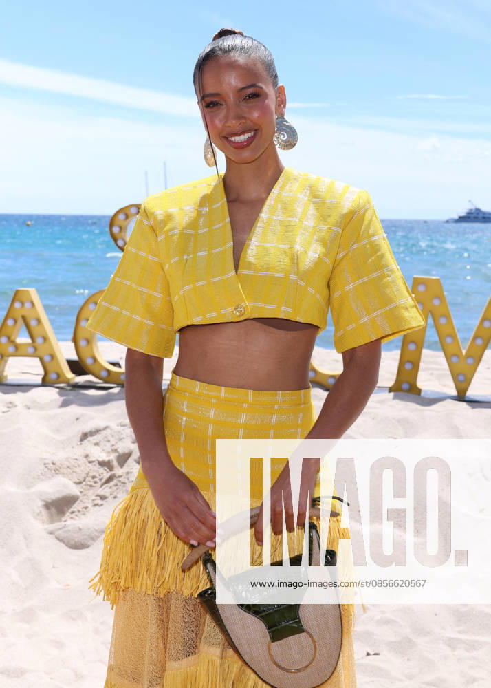 Flora Coquerel Miss France 2014 at the Magnum fashion show on Magnum beach Cannes on the occasion of the 79th Cannes International Film Festival, France, May 14, 2026 Denis Guignebourg Bestimage After announcing the launch of Maison Magnum®, haute couture opens its exceptional podium to A Castillon for an exclusive showcase on May 14 on the Magnum Cannes beach on the occasion of the 79th Cannes Film Festival. Previously at the heart of Maison Magnum® an inaugural fashion show artistically directed by L Roach and couture silhouettes imagined by V Weinsanto celebrating a shared vision of pleasure as a sensory experience, at the crossroads of gourmandise and creativity This new take on gourmandise through creativity and contemporary culture w
