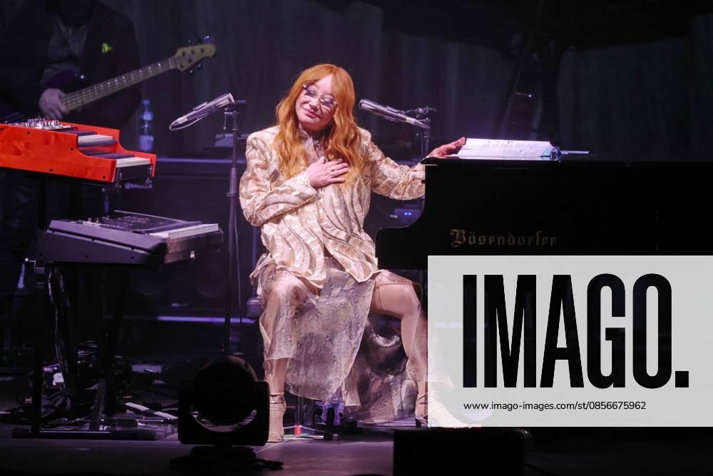 Tori Amos, Sängerin, im Konzert live im Tempodrom, Berlin, Musik, Berlin