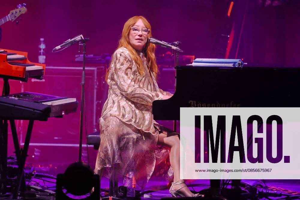Tori Amos, Sängerin, im Konzert live im Tempodrom, Berlin, Musik, Berlin